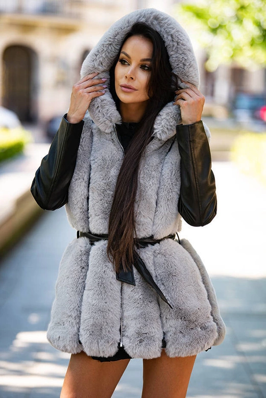 Damska kurtka ze skóry ekologicznej z futerkiem czarna (fk-027)