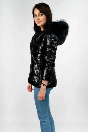 BŁYSZCZĄCA PIKOWANA KURTKA CZARNA  (7693)