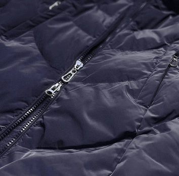 Kurtka zimowa damska z kapturem granatowa (m-21306)