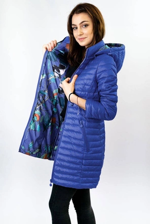 Dłuższa kurtka damska pikowana niebieska (7178)