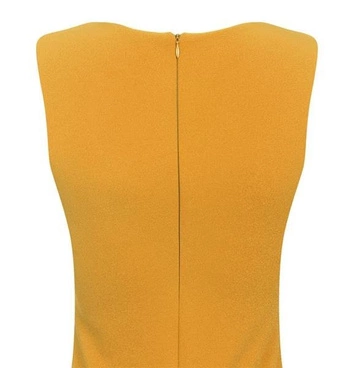 SUKIENKA Z NASZYJNIKIEM MUSZTARDOWA (VENETO)