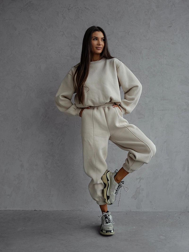 Bawełniany komplet dresowy z krótką bluzą beżowy (82160)