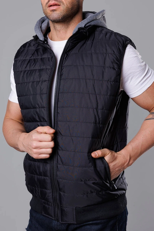 Pikowany bezrękawnik męski z kapturem czarny (8M983-392)