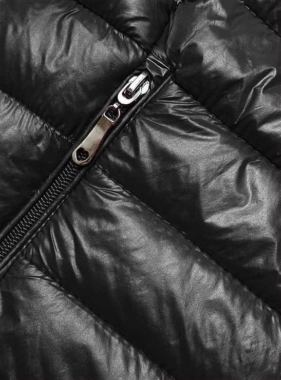 Pikowana kurtka damska ze stójką czarna (16M9108-392)