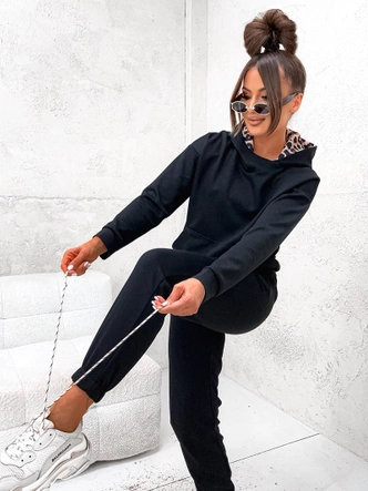 Komplet dresowy damski z kapturem w panterkę czarny (82146)