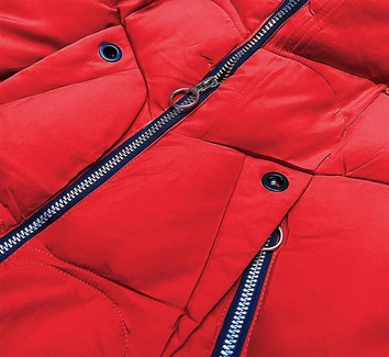 KRÓTKA KURTKA ZIMOWA DAMSKA Z KAPTUREM CZERWONA (B9538-4)