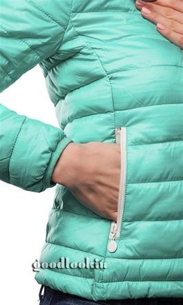 PIKOWANA KURTKA Z KAPTUREM MIĘTOWA JASNA (7107A)
