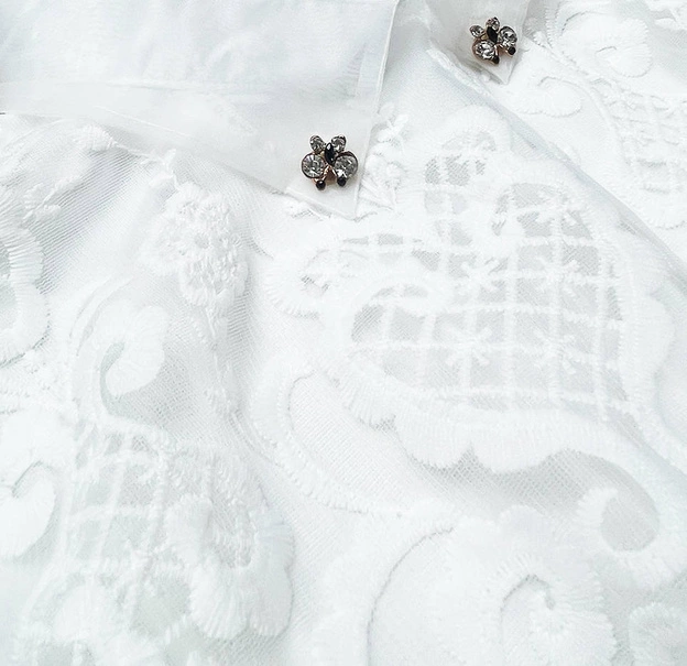 ELEGANCKA BLUZKA Z KOŁNIERZYKIEM ECRU (8522)