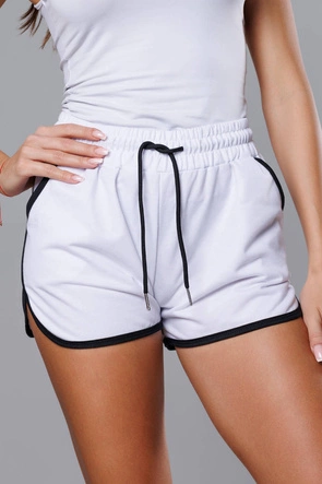 Damskie szorty z kontrastową lamówką białe (8K208-1)