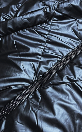 Damska kurtka ze srebrnym kapturem szaroniebieska (rqw-7008)