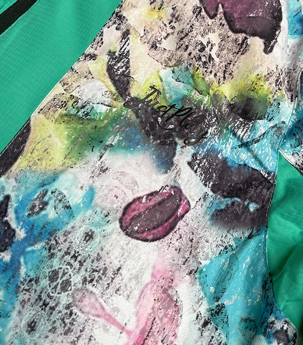 DAMSKA KURTKA ZIMOWA Z PASEM ŚNIEŻNYM ZIELONA (B2390)