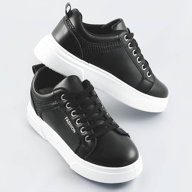 Buty sportowe damskie czarne (s221)