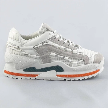 DAMSKIE BUTY SPORTOWE BIAŁO-BEŻOWE (S1115)