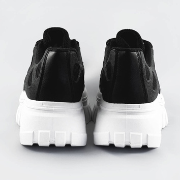 Sportowe buty damskie na platformie czarne (s222)