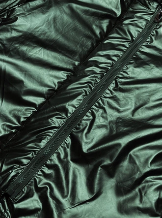 Krótka zimowa kurtka damska z nerką zielona (omdl-018)