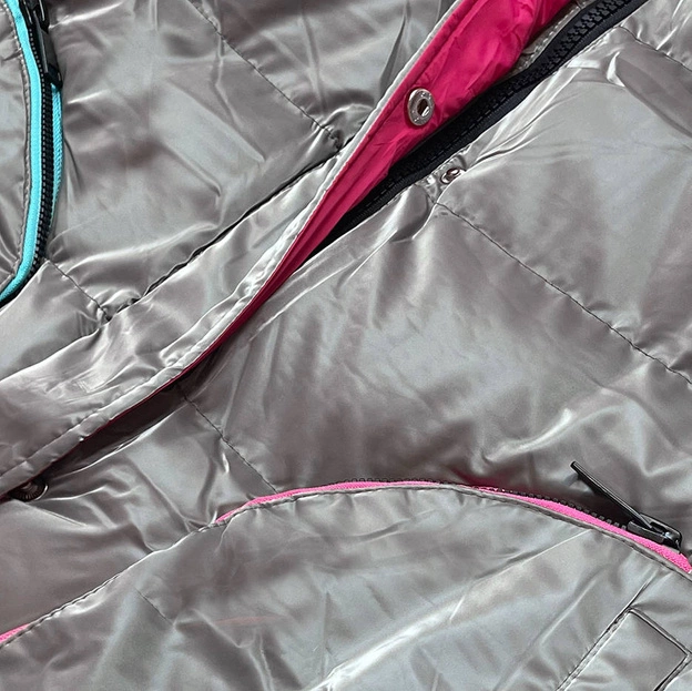 Damska kurtka zimowa z kolorowymi wstawkami szara (CAN-594)