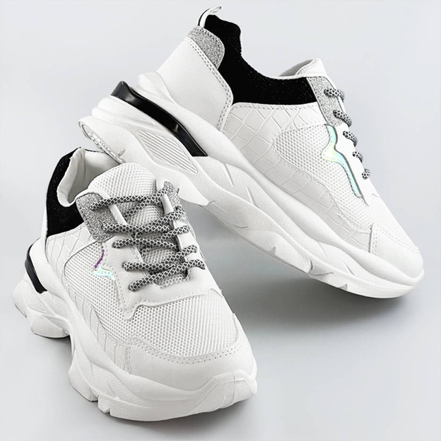 Sznurowane buty sportowe damskie biało-czarne (lu-3)