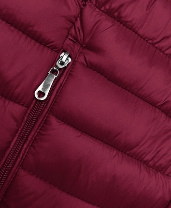 Pikowana kurtka damska ze stójką bordowa (16M9111-06)
