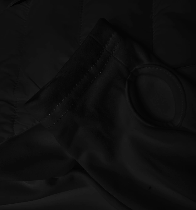 Pikowana kurtka damska z łączonych materiałów J Style czarna (16M9226-392)