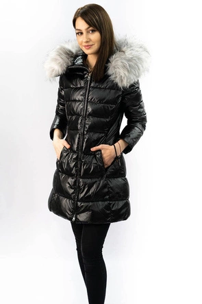 DAMSKA BŁYSZCZĄCA KURTKA ZIMOWA CZARNA (GWW1939)