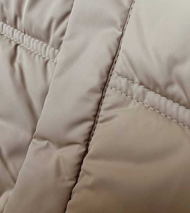 Luźna kurtka damska z kapturem beżowa (8118)