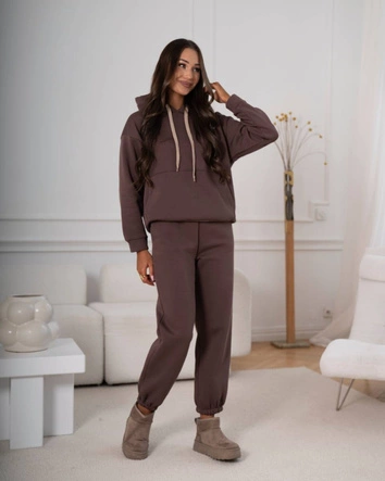 Bawełniany gruby dres damski czekoladowy (82143)