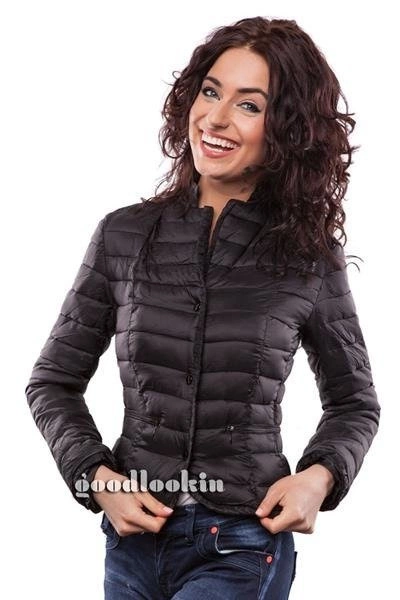 KRÓTKA PIKOWANA KURTKA CZARNA (MODEL12)