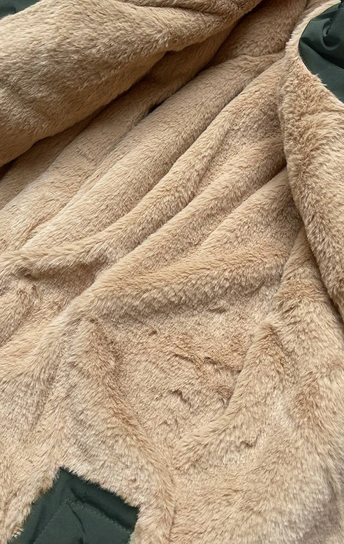 Ciepła kurtka zimowa damska zielono-beżowa (w559)