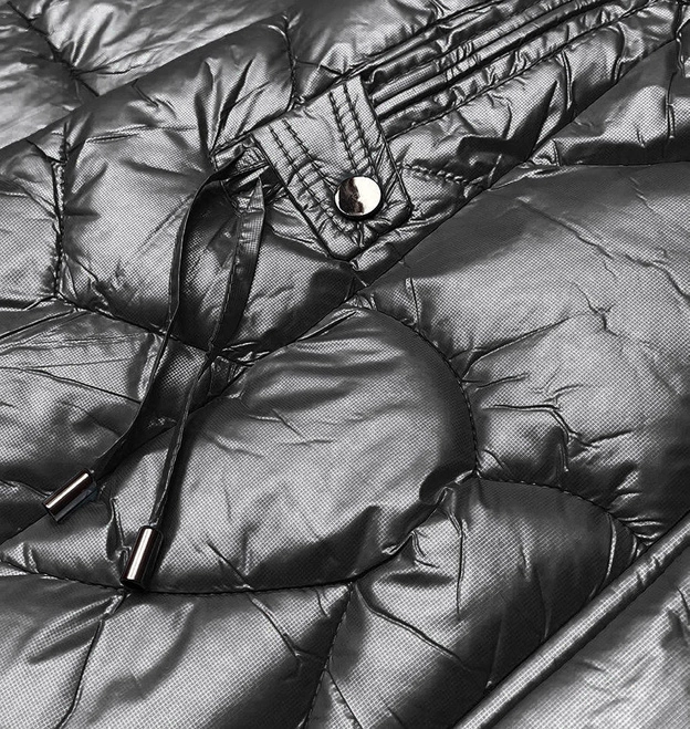 Taliowana kurtka zimowa damska czarna (16m9051-392)