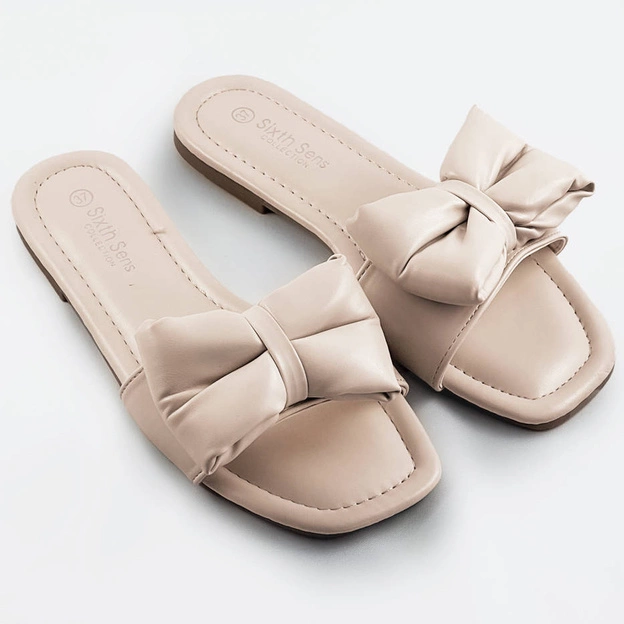 Damskie klapki z kokardą beżowe (h47)