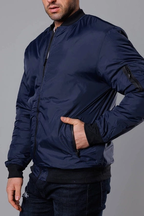 Męska kurtka bomberka z pikowaną podszewką granatowa (AK95-2)