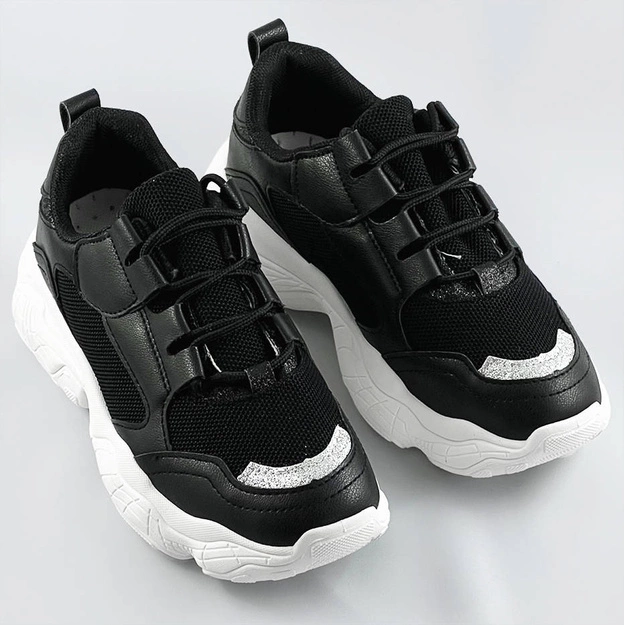 Sznurowane sneakersy damskie czarne (172)