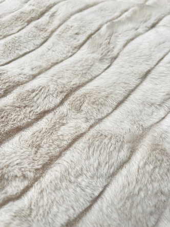 Futrzana kamizelka na podszewce ecru (2114)