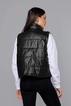 KRÓTKA KAMIZELKA ZE STÓJKĄ DAMSKA CZARNA (B8152-1)