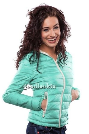 PIKOWANA KURTKA Z KAPTUREM MIĘTOWA JASNA (7107A)