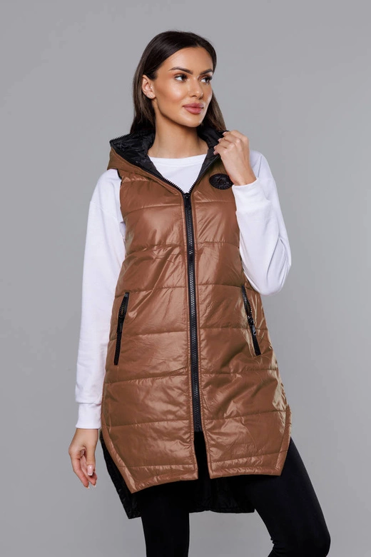 Kamizelka z geometrycznym dołem karmelowa (B0122-22)