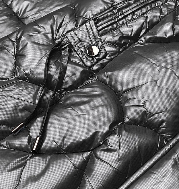 Taliowana kurtka zimowa damska czarna (16m9051-392)