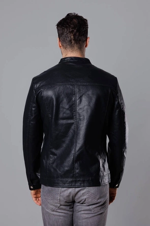 Klasyczna kurtka męska ekoskóra czarna (11Z8025)