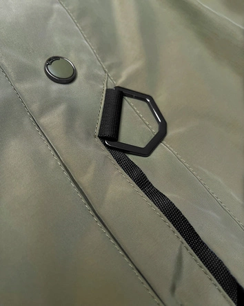 Lekko ocieplana kurtka damska z kapturem LHD oliwkowa (LHD-24589)