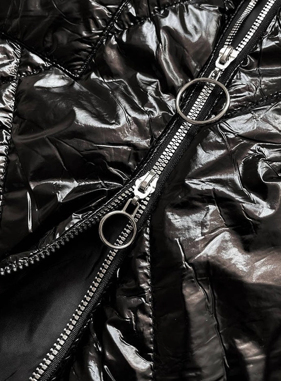 BŁYSZCZĄCA KURTKA DAMSKA CZARNA (B9777)