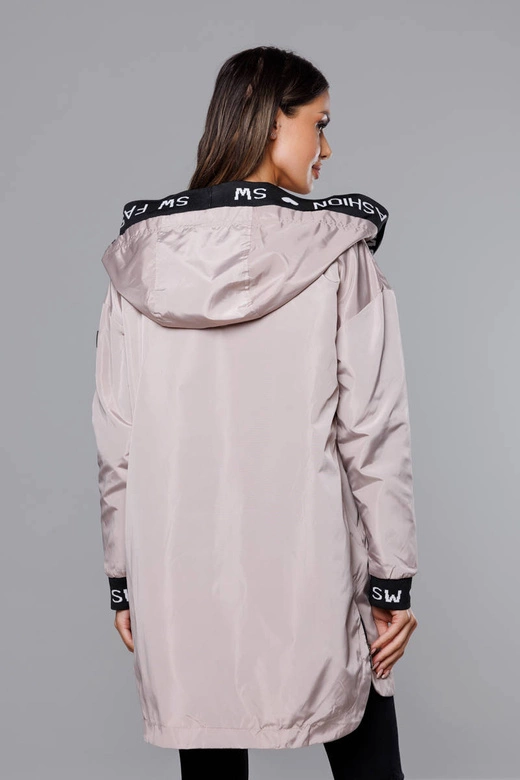 Cienka kurtka damska z ozdobną lamówką kakao (B8145-51)