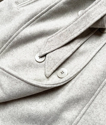 Damski płaszcz z futerkiem szary (jc241)