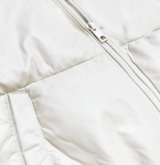 Krótka kurtka damska ze skóry ekologicznej ecru (202016)