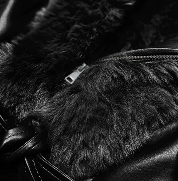 RAMONESKA Z FUTRZANYM KOŁNIERZEM CZARNA (B9737-101)