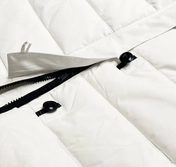 Długa kurtka zimowa damska złamana biel (AG8-8013)