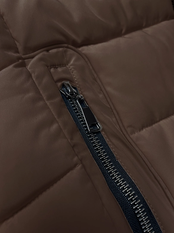 Pikowana kurtka przejściowa z futerkiem przy kapturze S'west kakao (B8301-48)