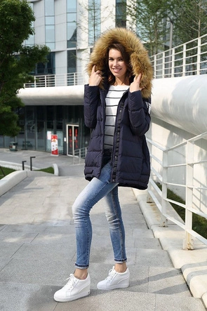 KURTKA Z PUCHEM NATURALNYM GRANATOWA (8062)