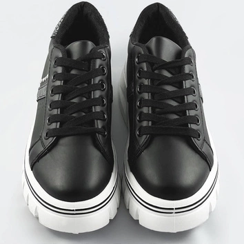 Damskie sneakersy na traktorowej podeszwie czarne (88-25)