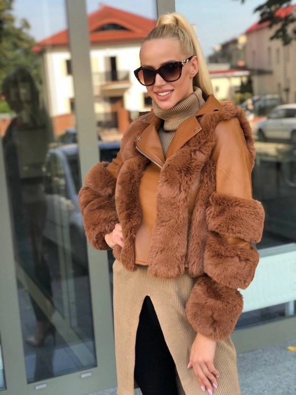 KRÓTKA RAMONESKA Z FUTREM KARMELOWA (CV2035)