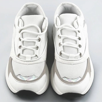 Sznurowane sneakersy z kolorowymi wstawkami białe (6346)